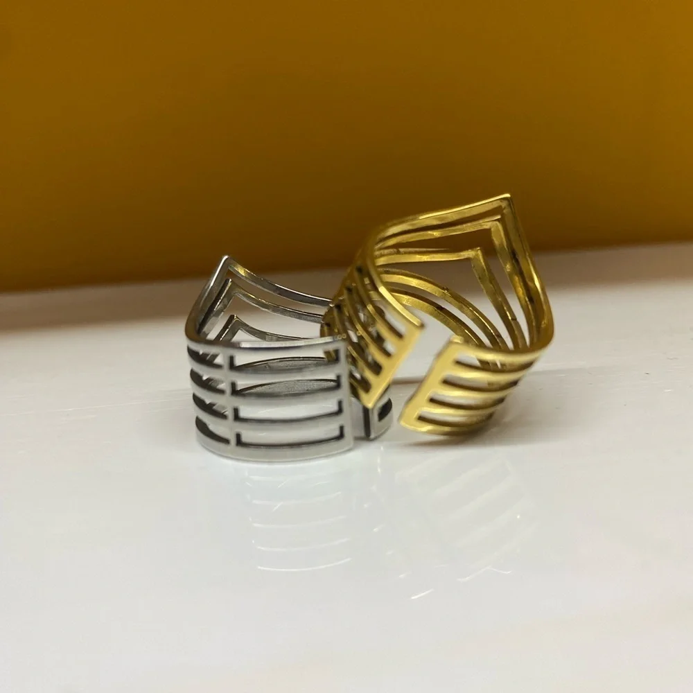 Silver Ring - Picture 2 of 5